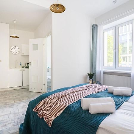 Kopernika 4 - Studio Apartment By Noclegi Renters Varsó Kültér fotó
